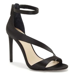 Vince Camuto Imagine Black Deluxe Satin Heels Size 7M NEW